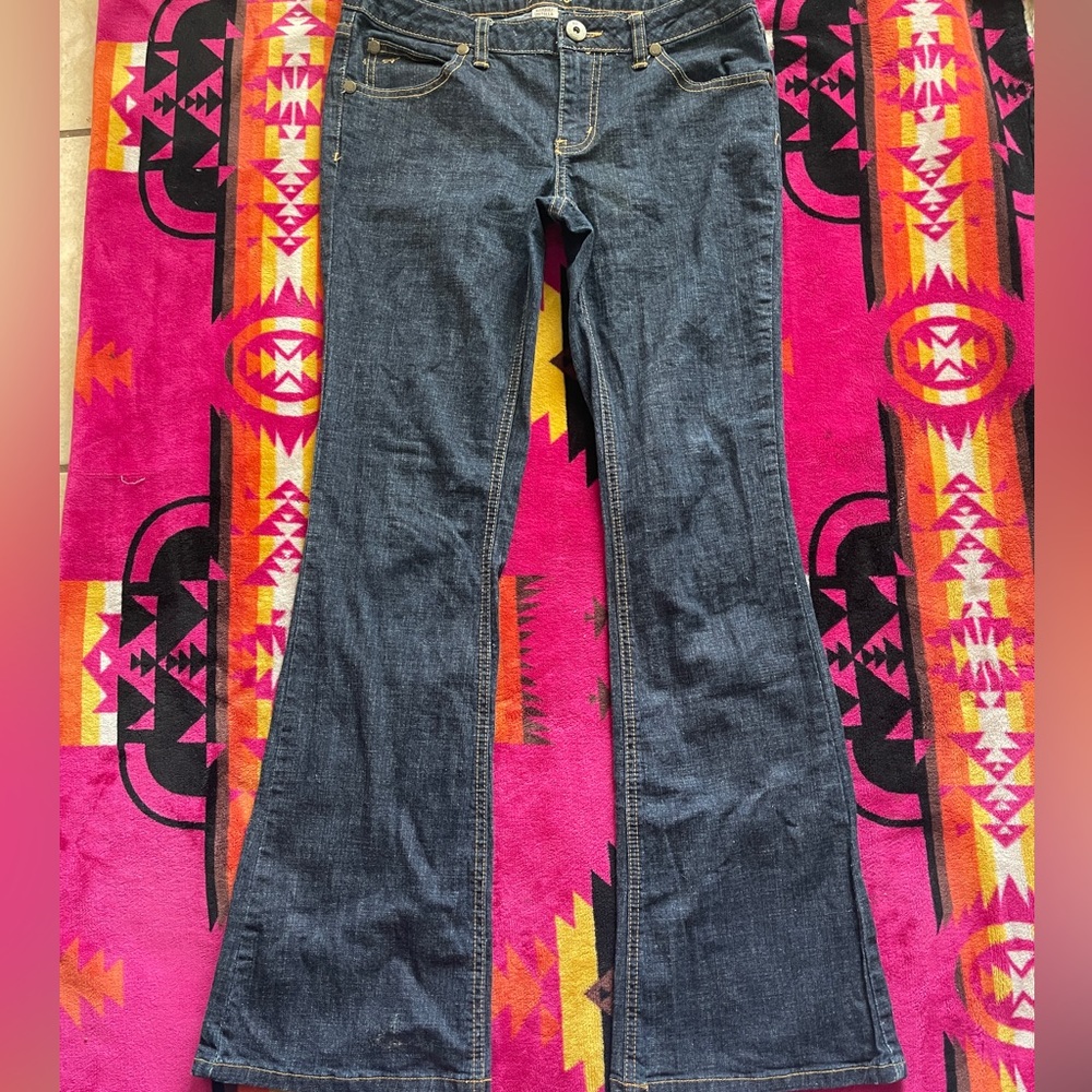 Dark wash low waisted jeans